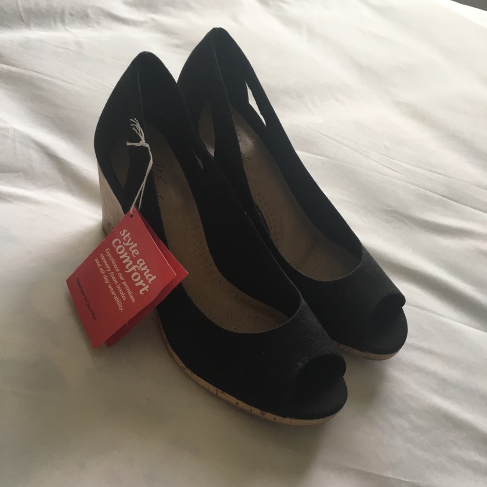 Black Open Toed Wedges